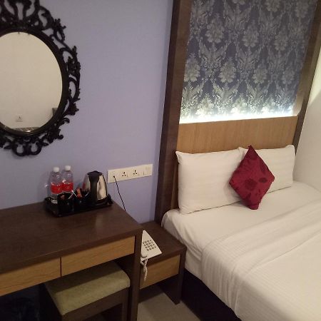 Hotel Check-In Kuala Lumpur Bagian luar foto