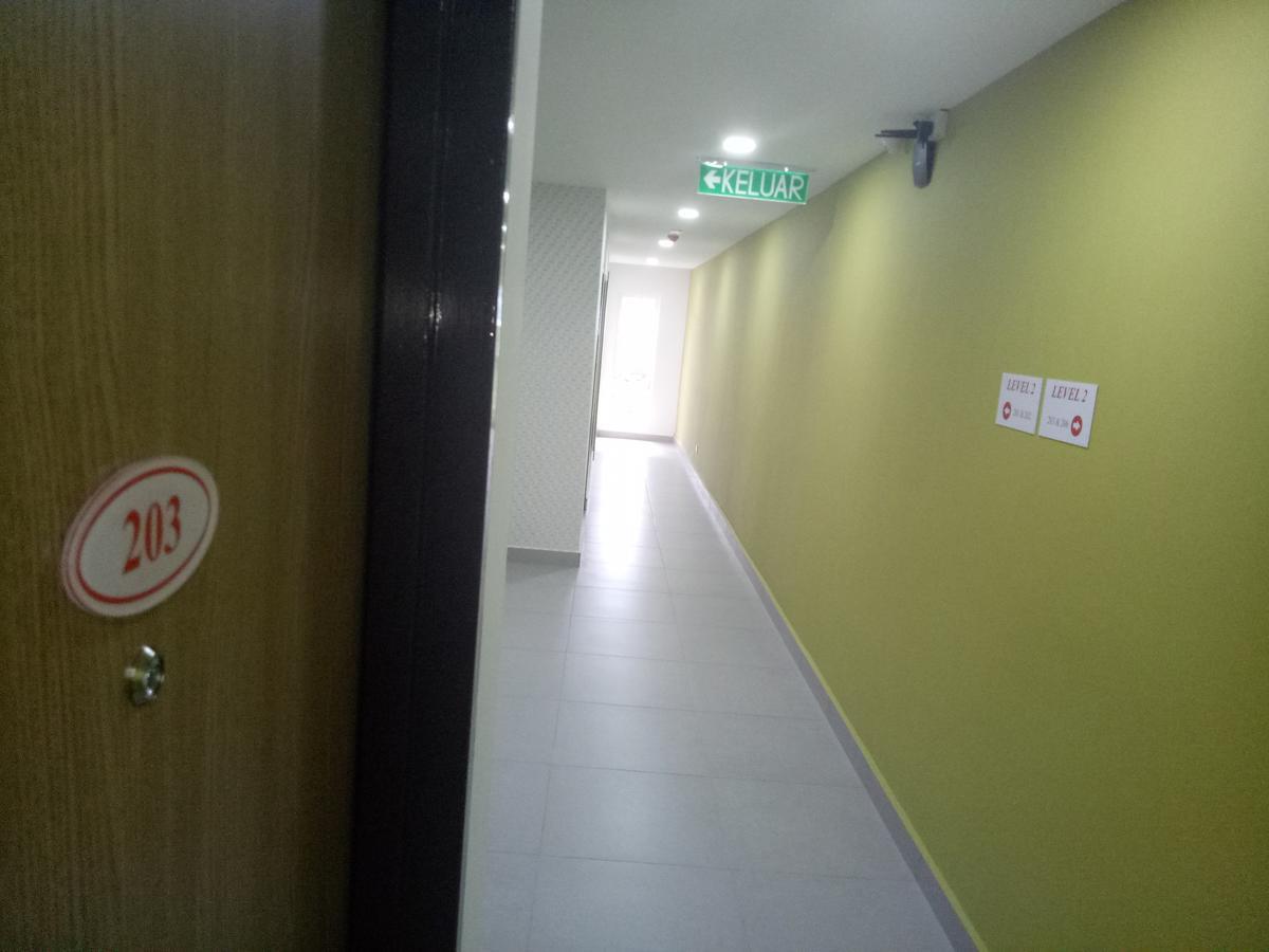 Hotel Check-In Kuala Lumpur Bagian luar foto