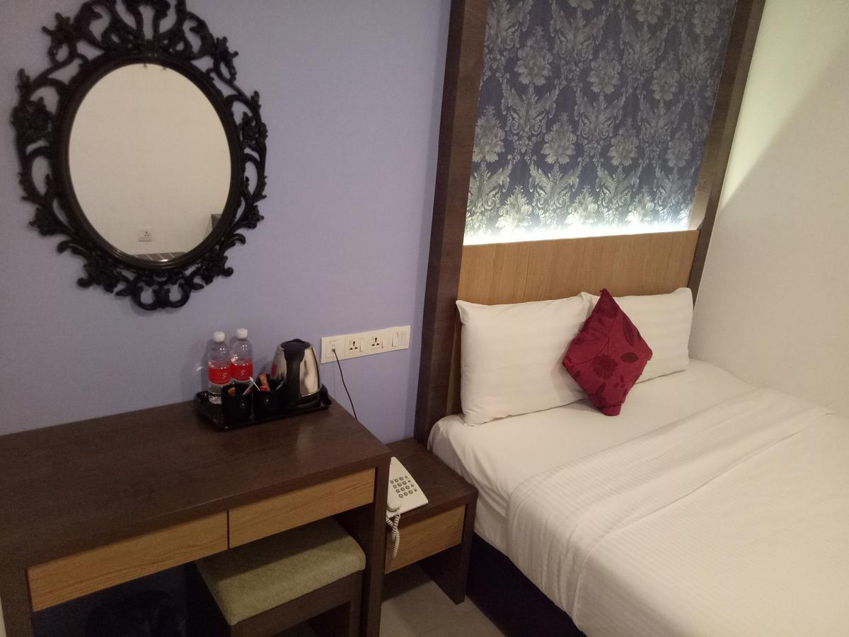 Hotel Check-In Kuala Lumpur Bagian luar foto