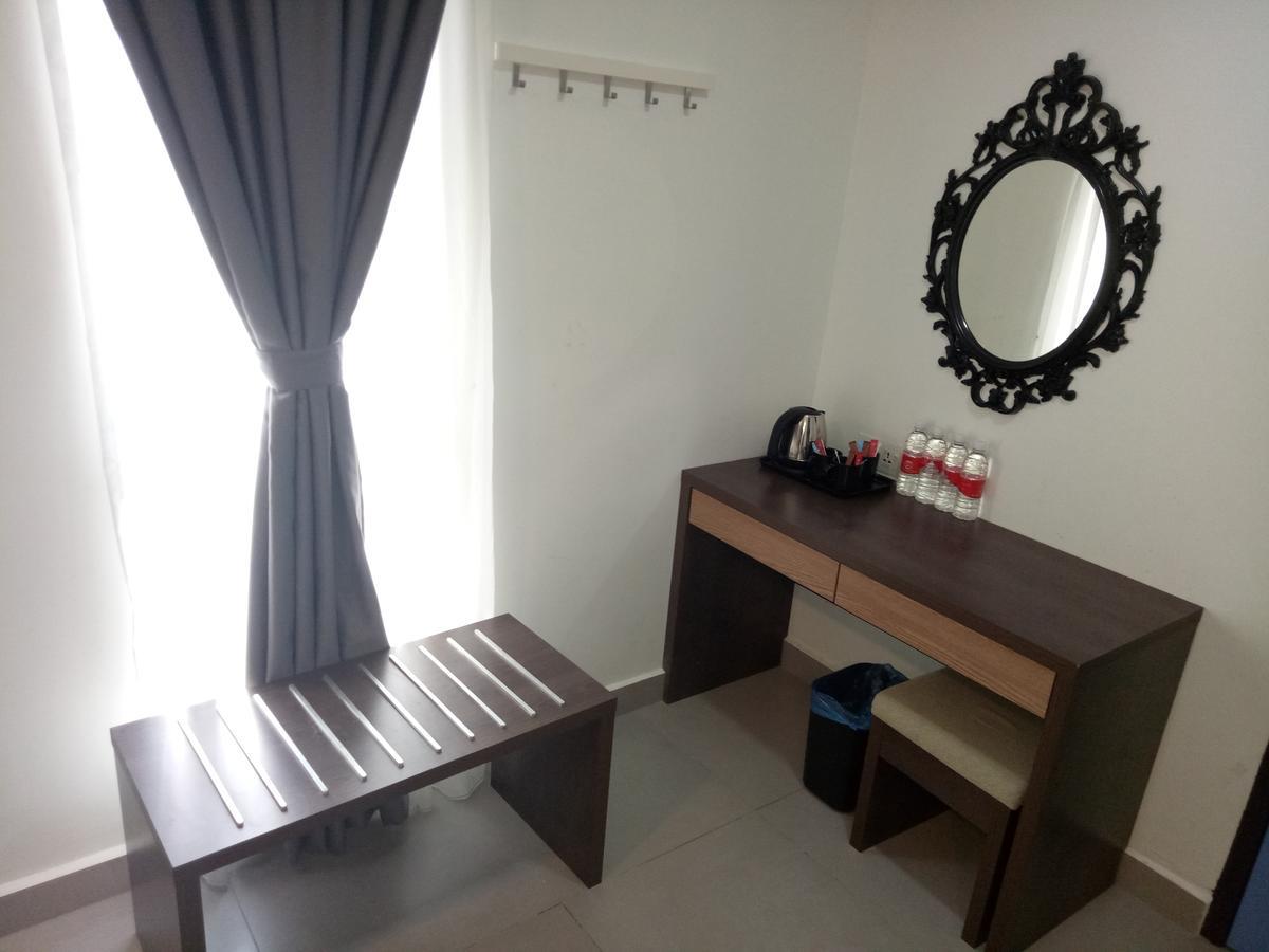 Hotel Check-In Kuala Lumpur Bagian luar foto